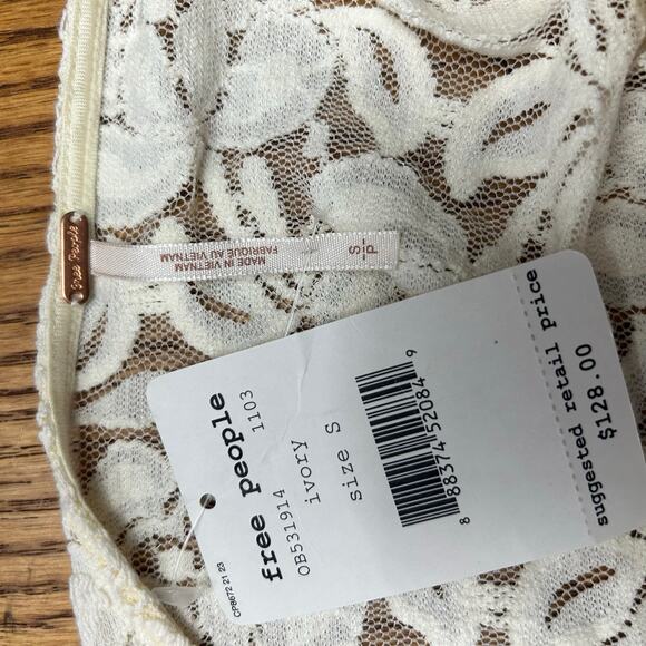 Romantic feminine Free People Ivory Lace Fit & Flare Dress | NWT | Size S - Picture 4 of 4